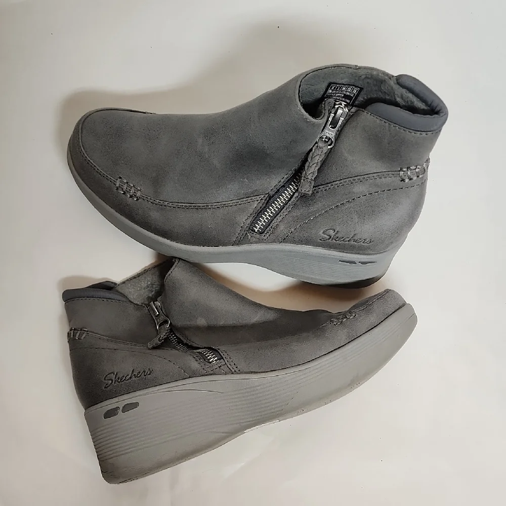 Skechers Air-cooled Memory Foam Womens Platform Sz 6 Gray Ankle Booties